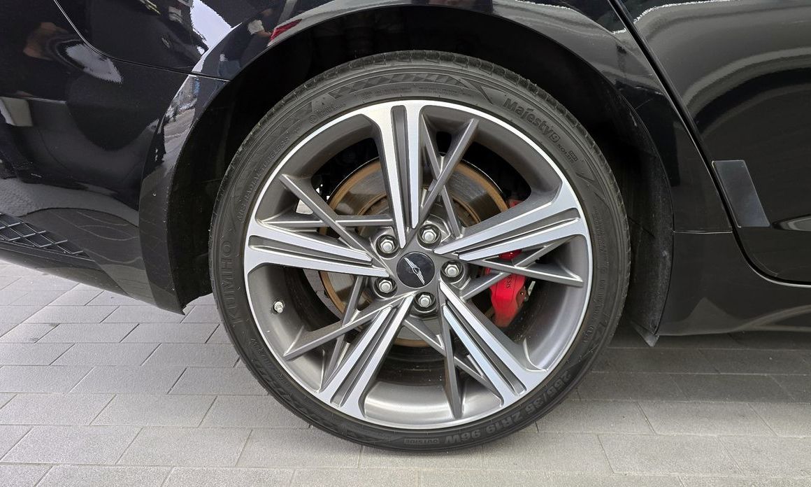 Genesis G70 2024