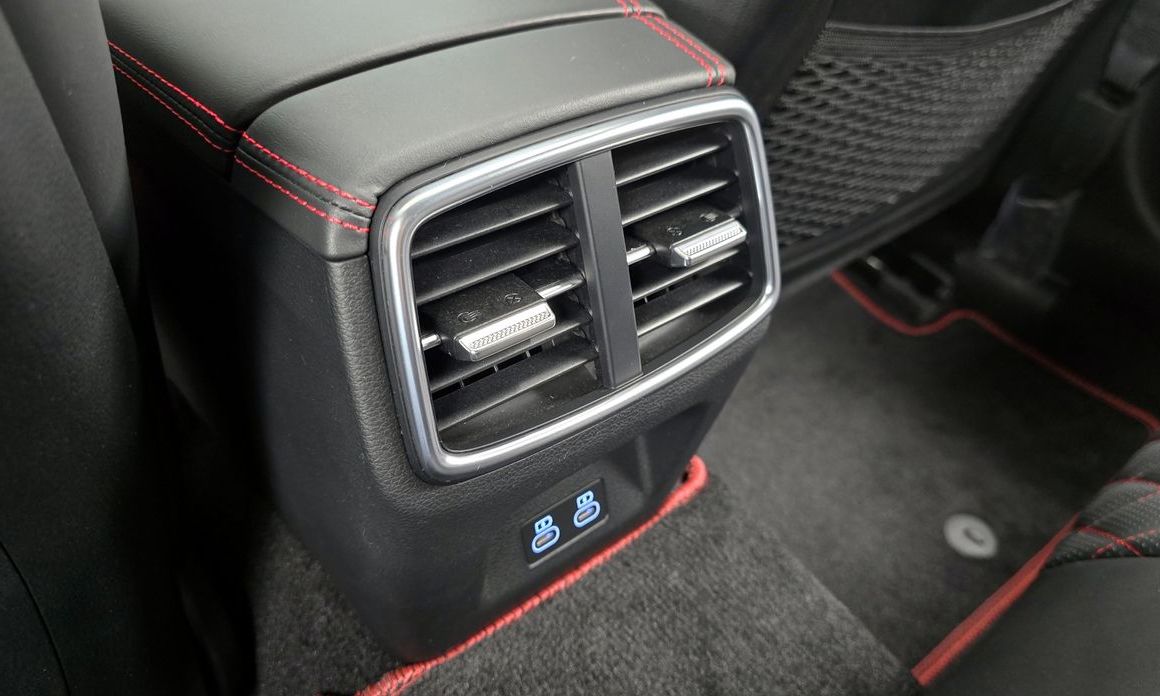 Genesis G70 2024