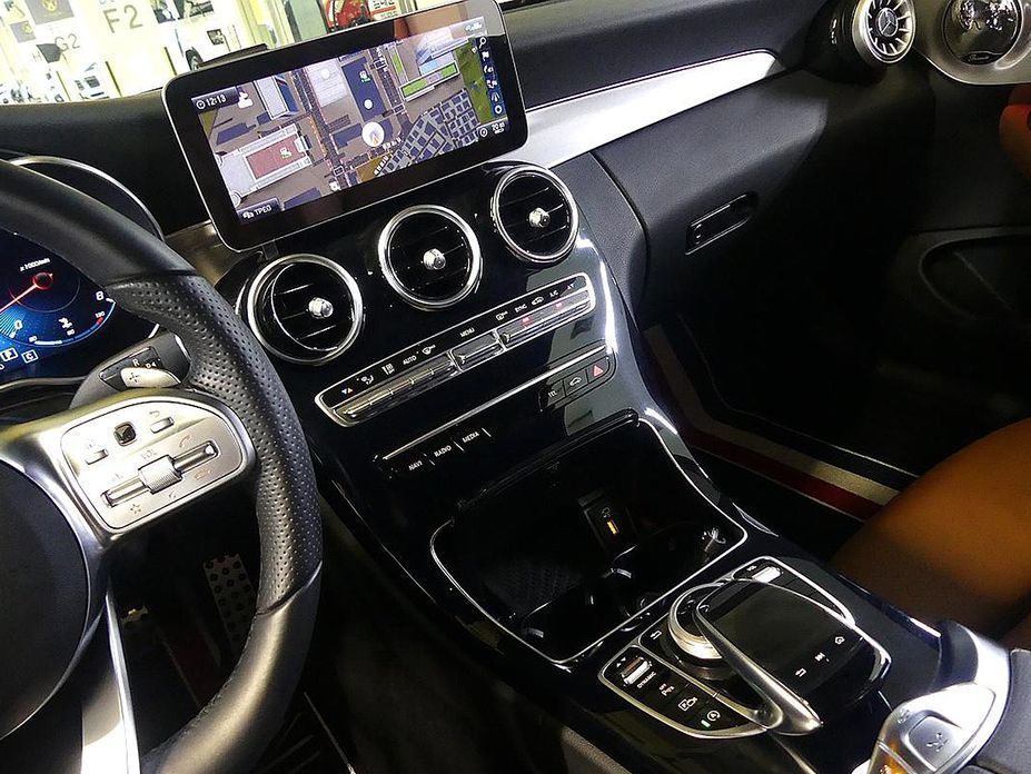 Mercedes-Benz C-Class 2020