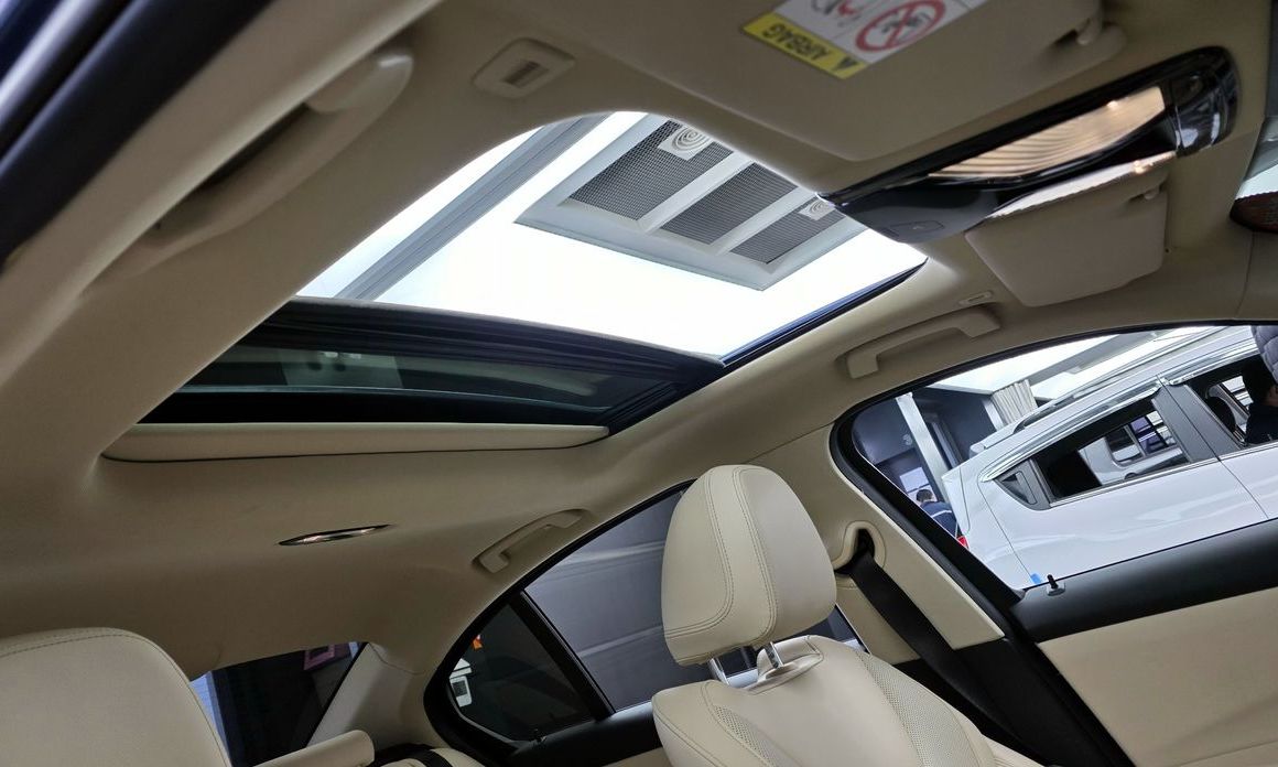 BMW 3-Series 2023