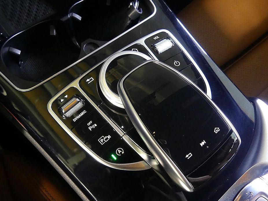 Mercedes-Benz C-Class 2020