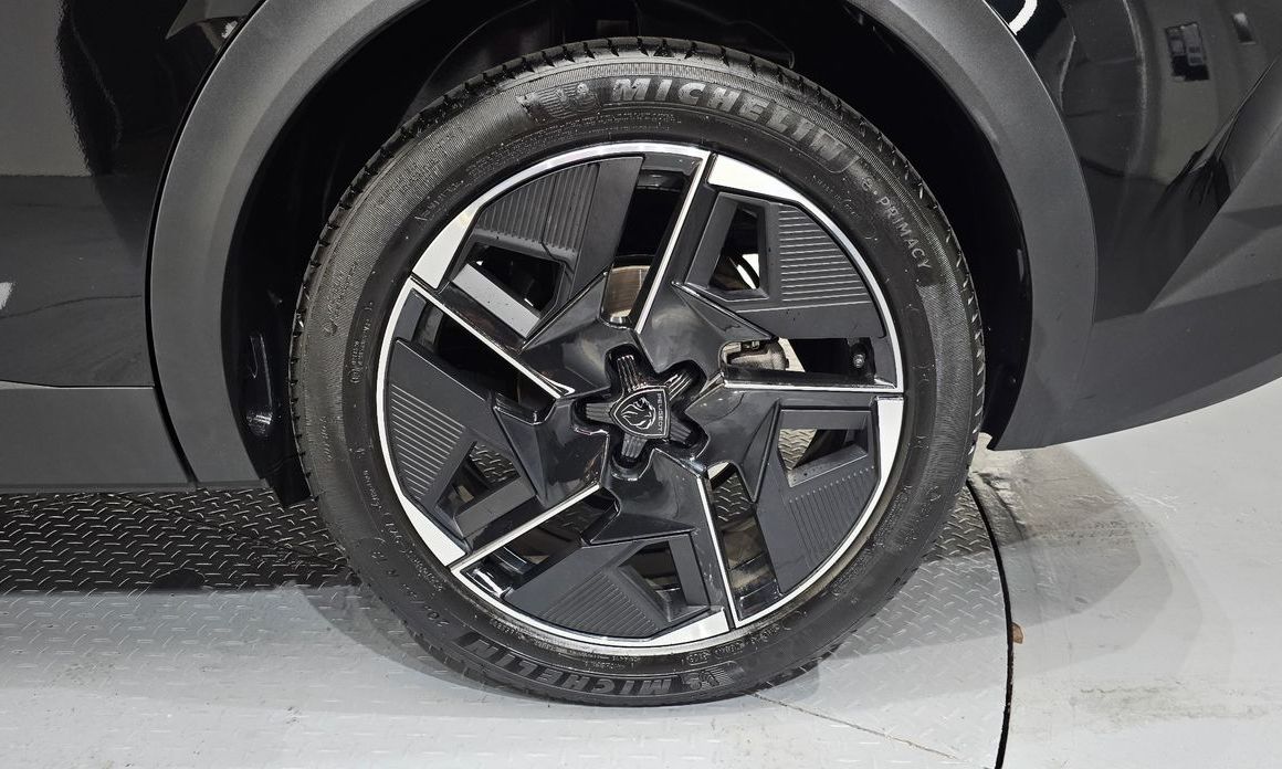 Peugeot 408 2024