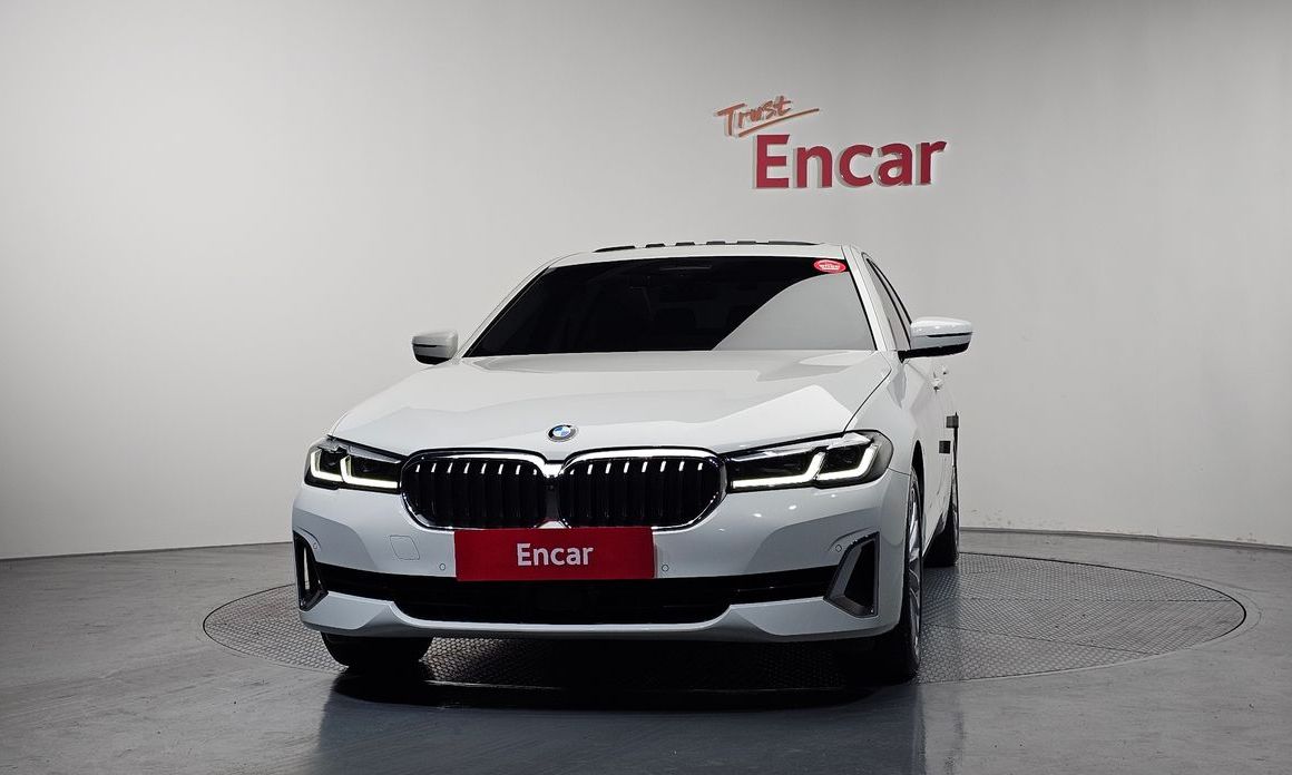 BMW 5-Series 2021