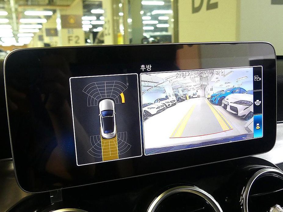 Mercedes-Benz C-Class 2020