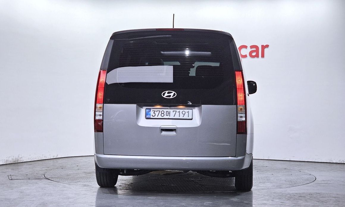 Hyundai Staria 2025