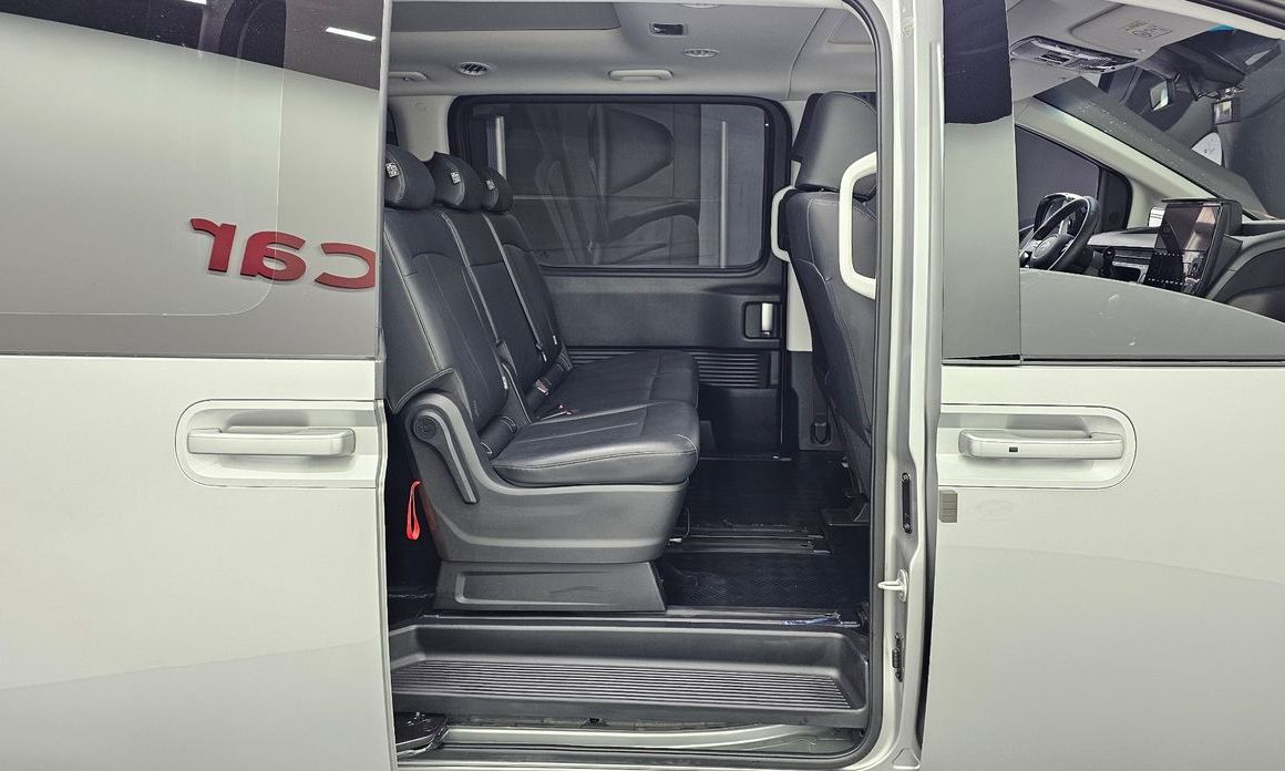 Hyundai Staria 2025
