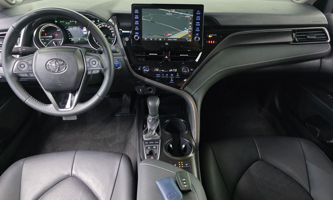 Toyota Camry 2024