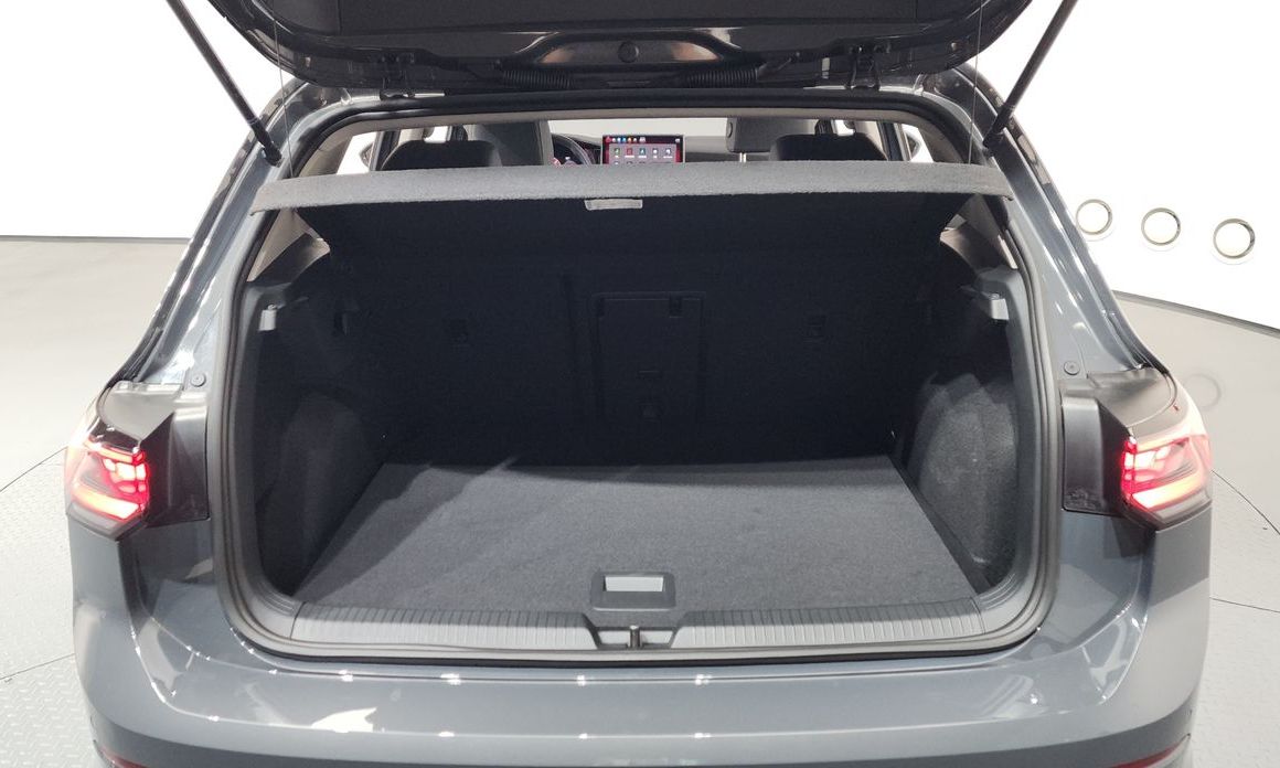 Volkswagen Golf 2025