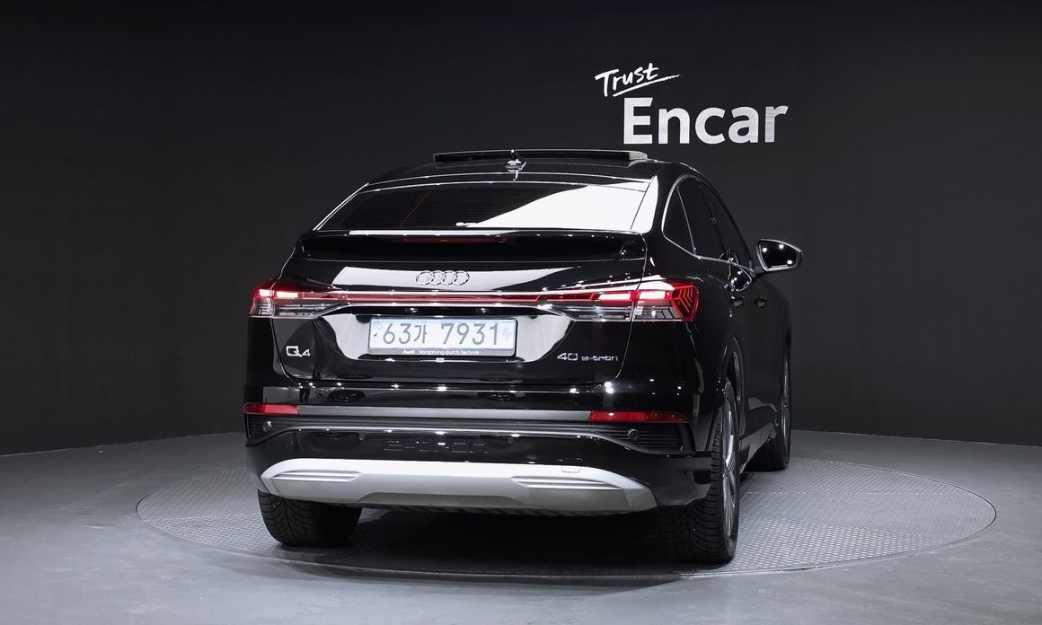 Audi Q4 e-tron 2023