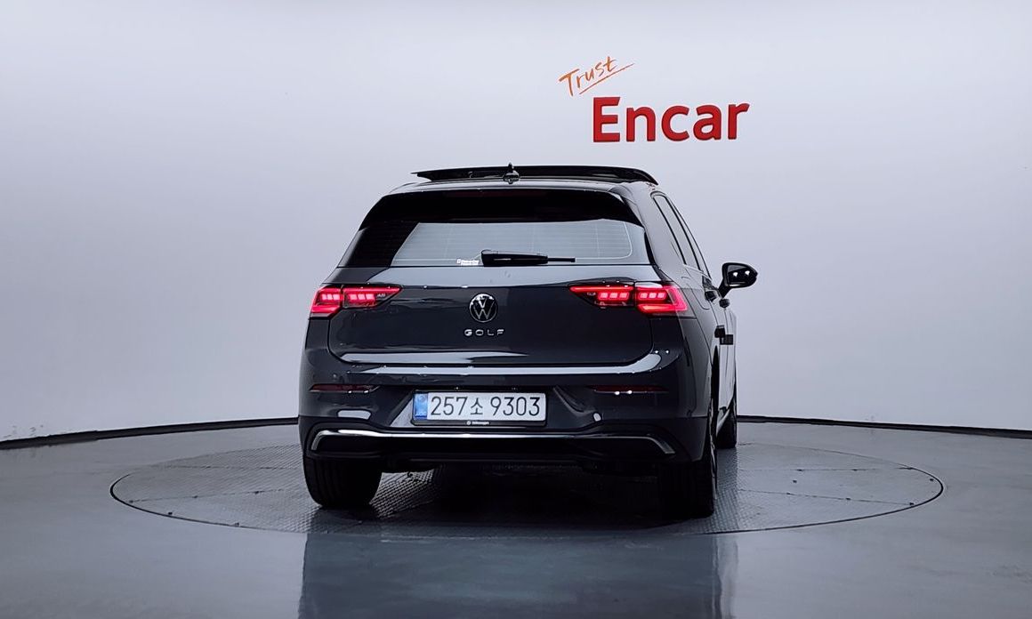 Volkswagen Golf 2025