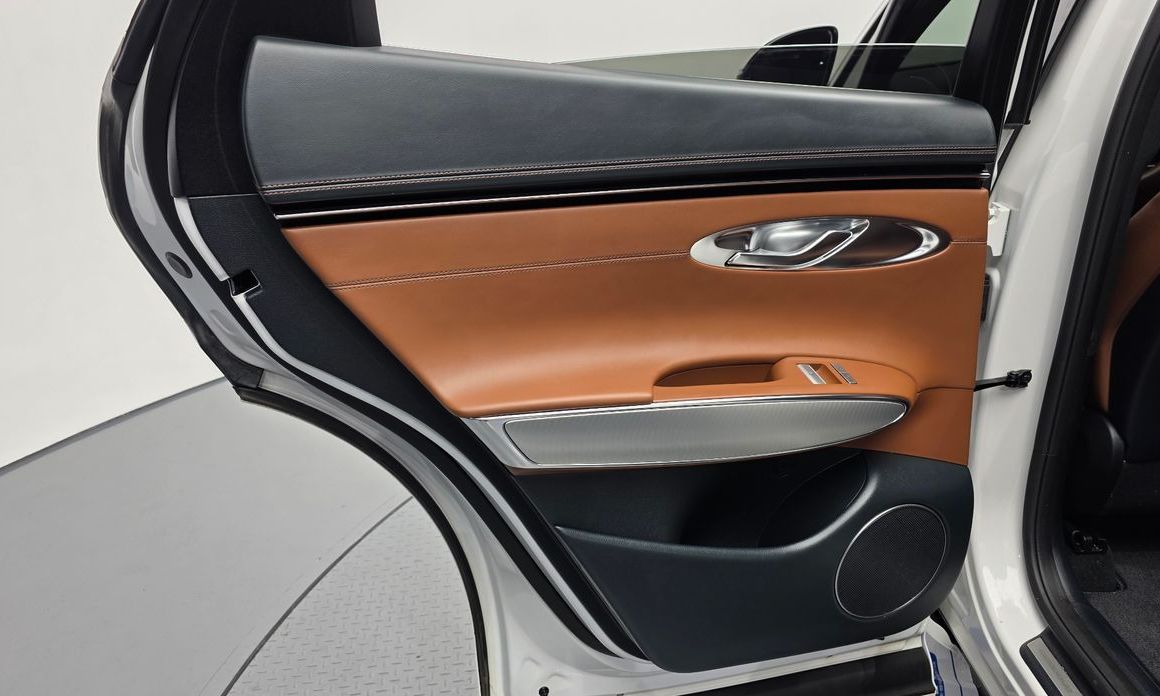 Genesis GV70 2023