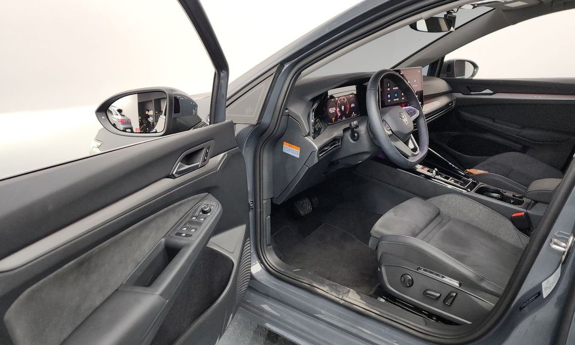 Volkswagen Golf 2025