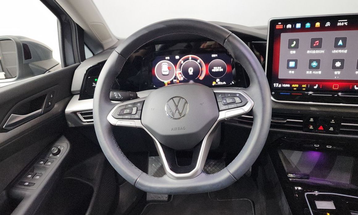 Volkswagen Golf 2025