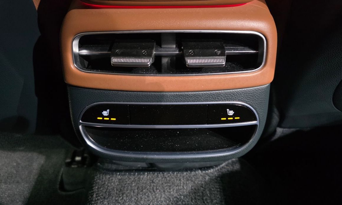 Genesis GV70 2023