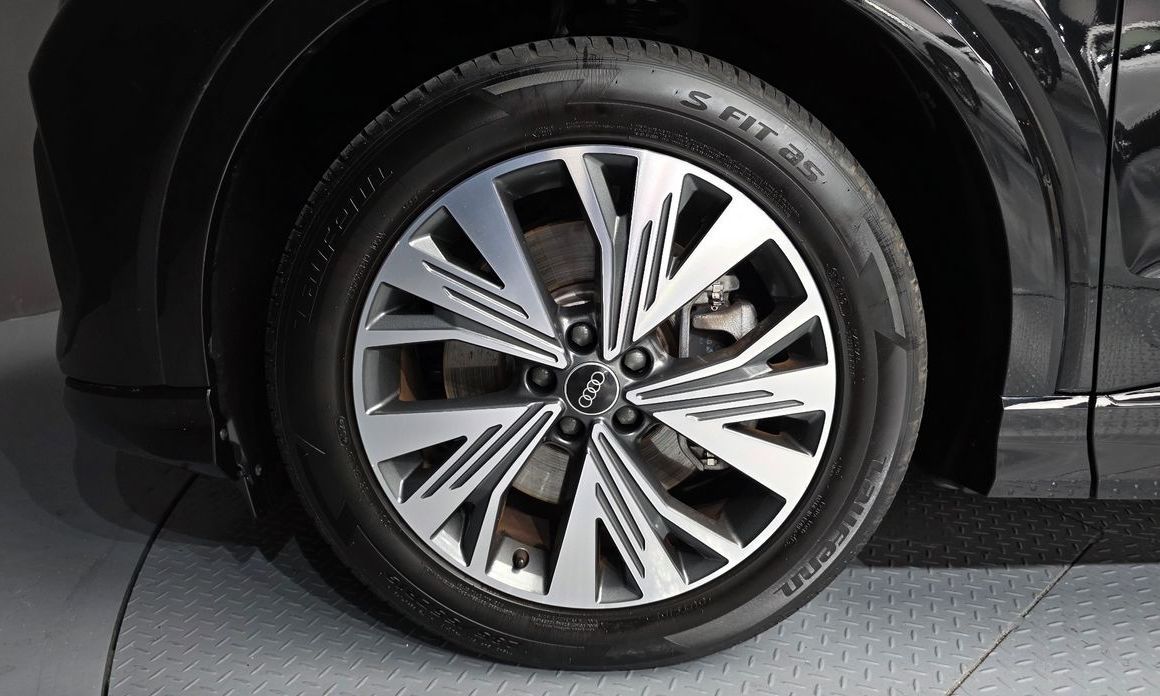 Audi Q4 e-tron 2023