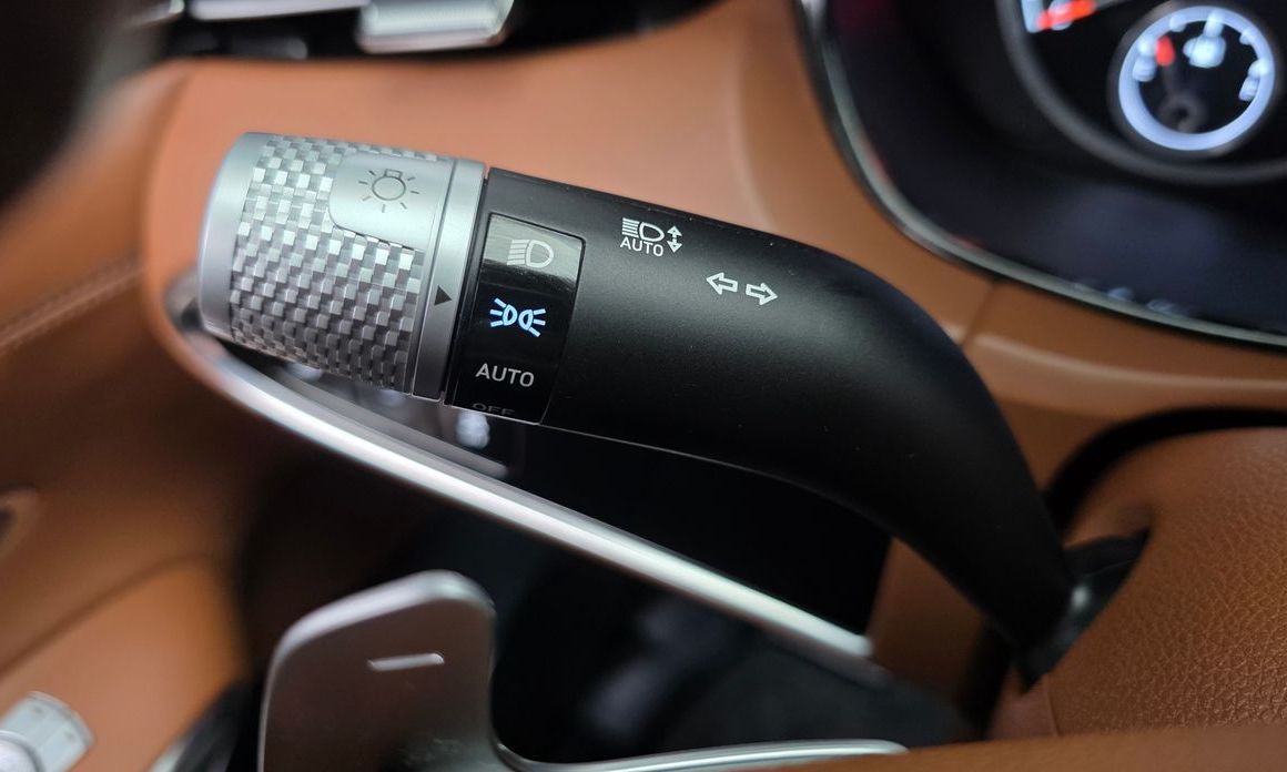 Genesis GV70 2023