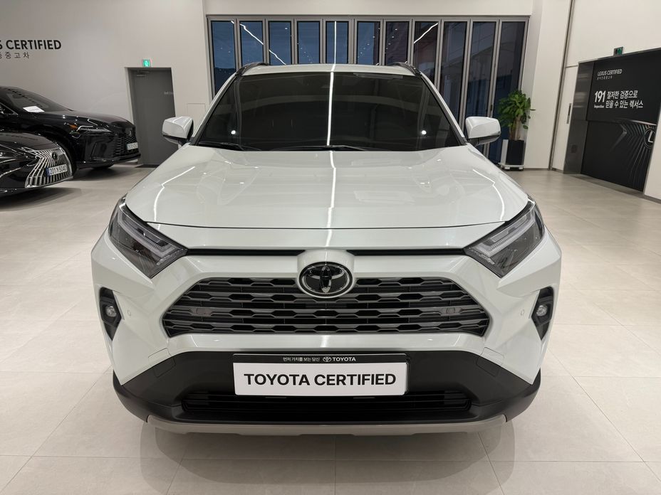 Toyota RAV4 2025