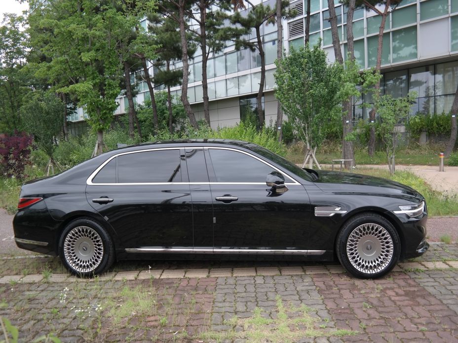 Genesis G90 2021