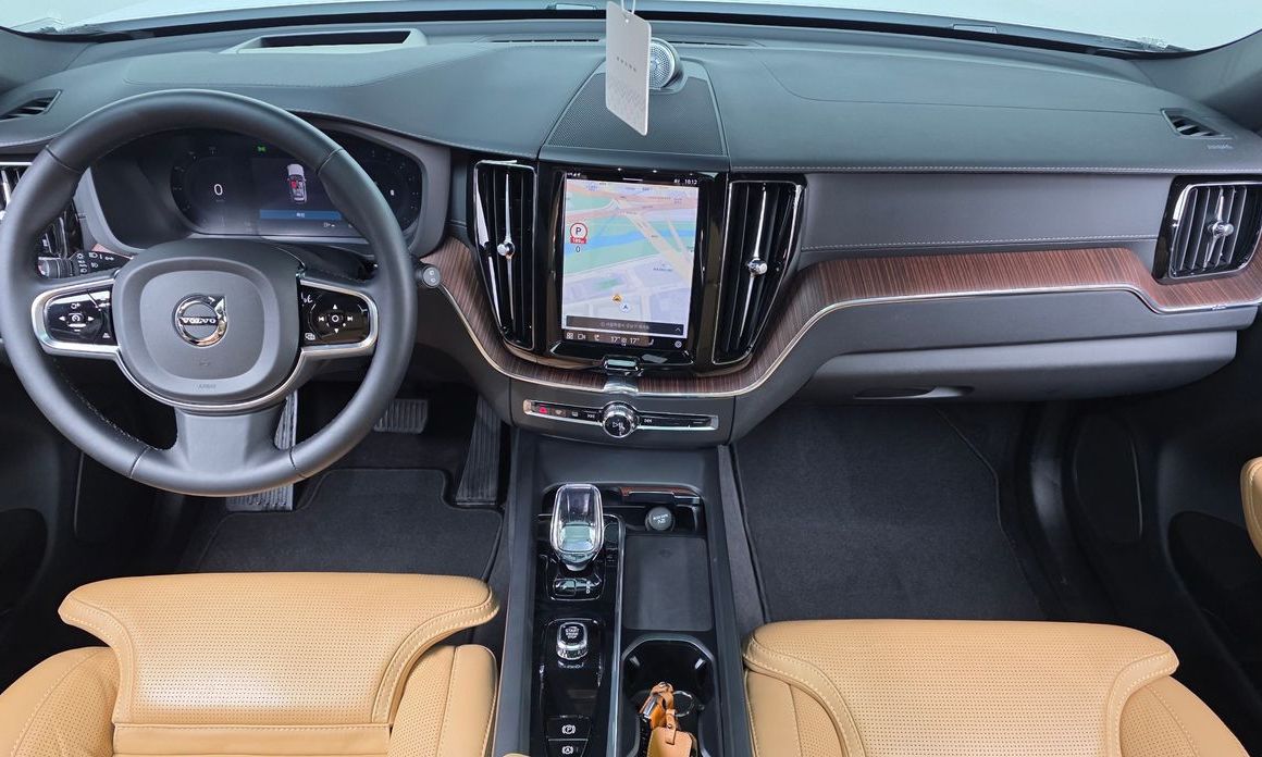 Volvo XC60 2023