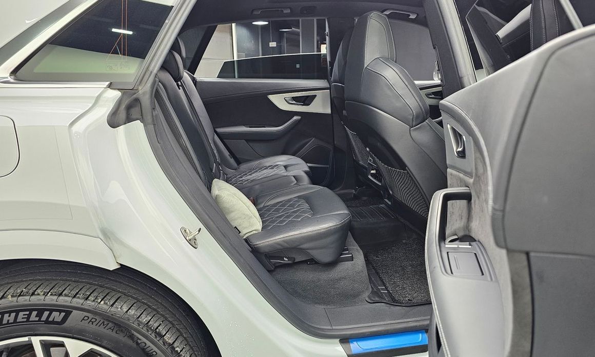 Audi Q8 2021