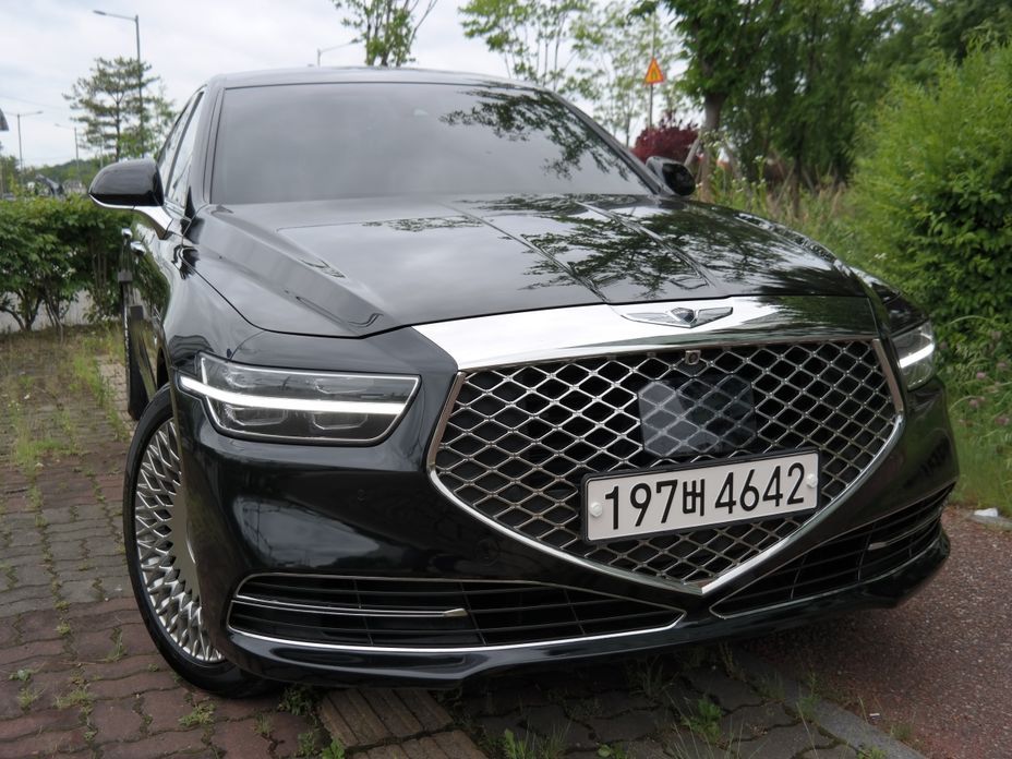 Genesis G90 2021