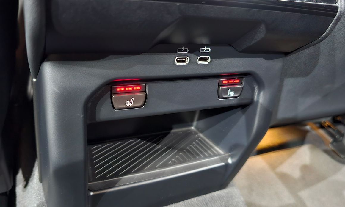 BMW 5-Series 2024