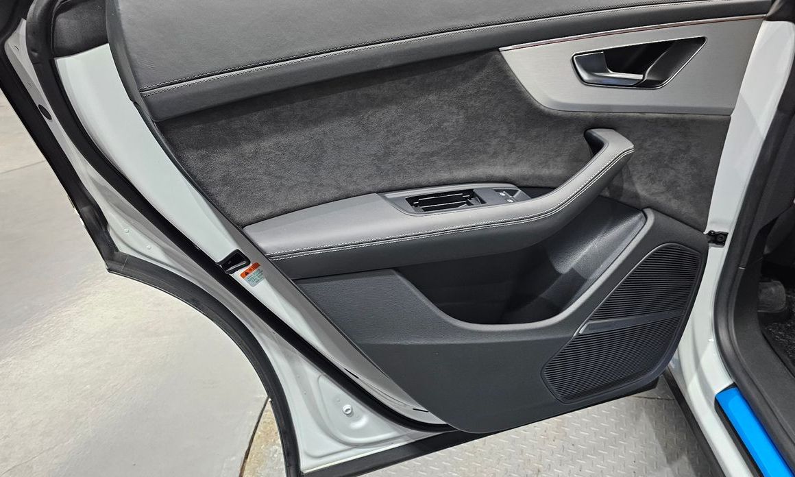 Audi Q8 2021