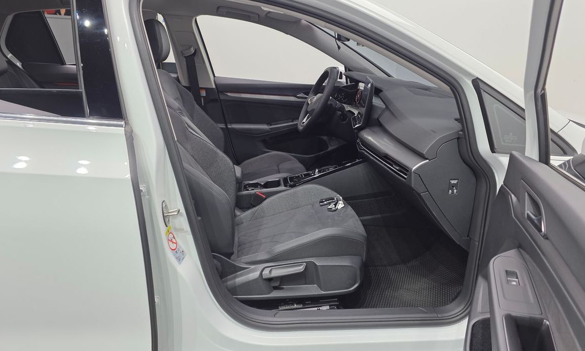 Volkswagen Golf 2025