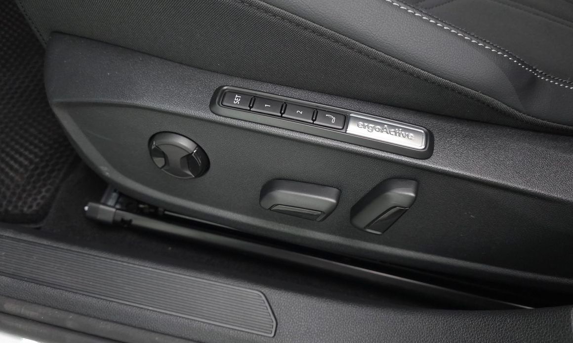 Volkswagen Golf 2025