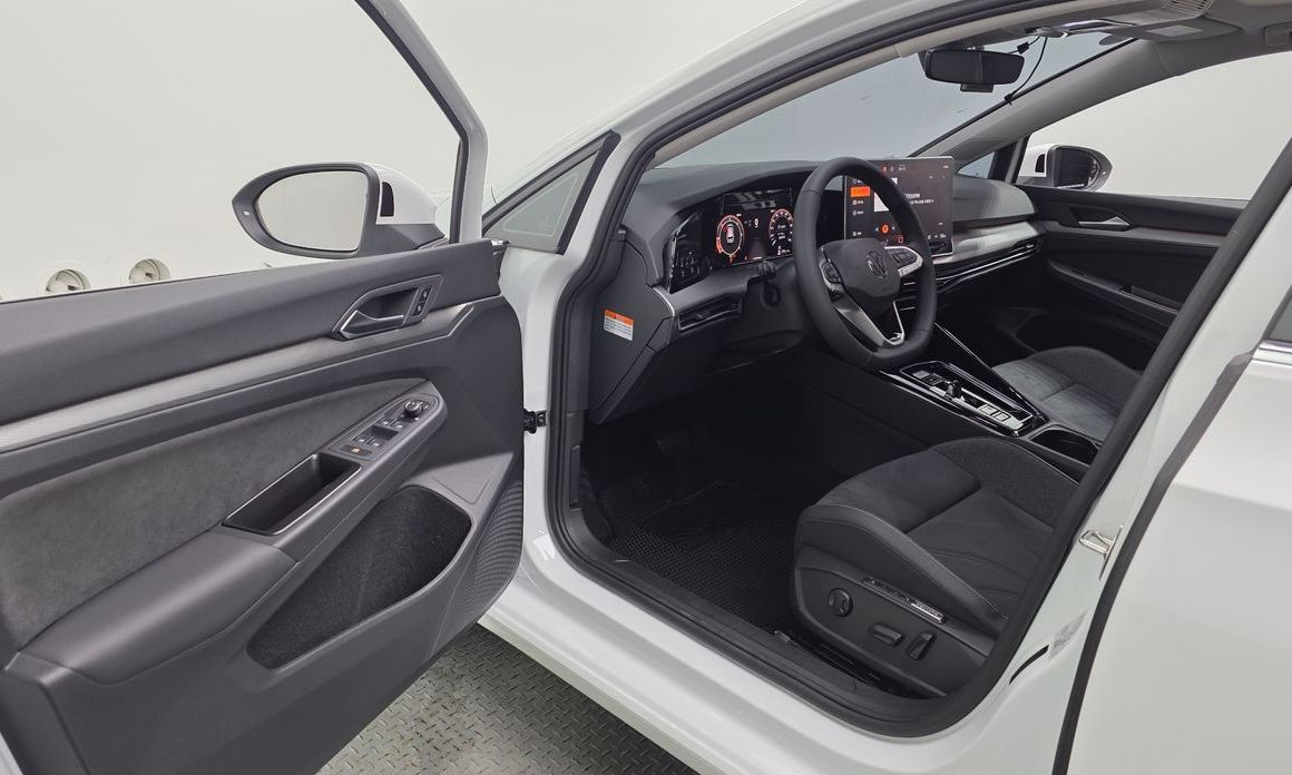 Volkswagen Golf 2025