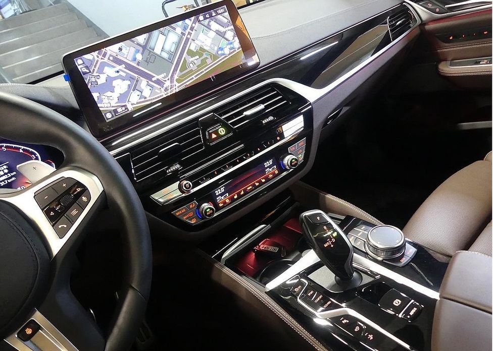 BMW Gran Turismo 2024