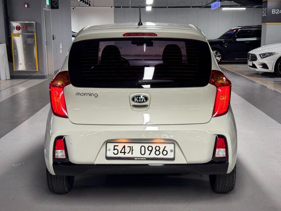 Kia morning 2016