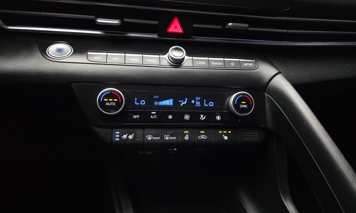Hyundai AVANTE 2021