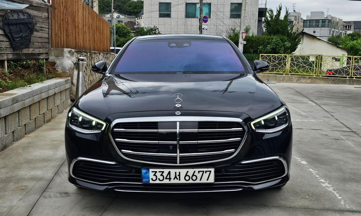 Mercedes-Benz S-Class 2021