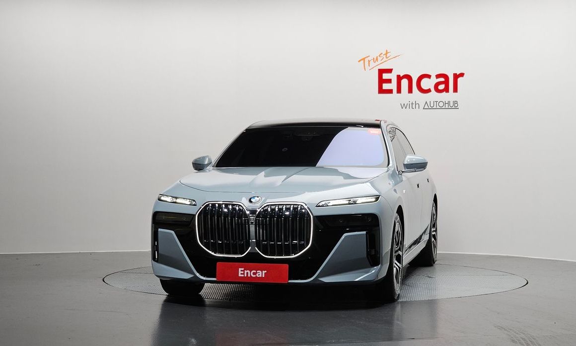BMW 7-Series 2024