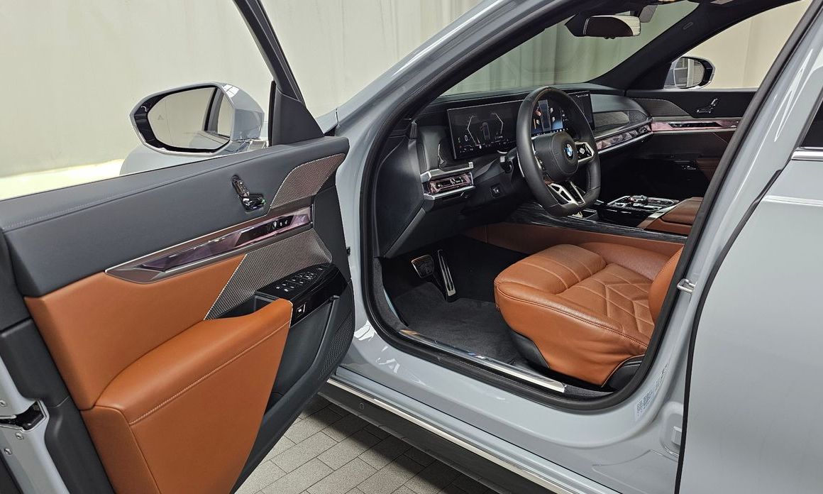 BMW 7-Series 2024