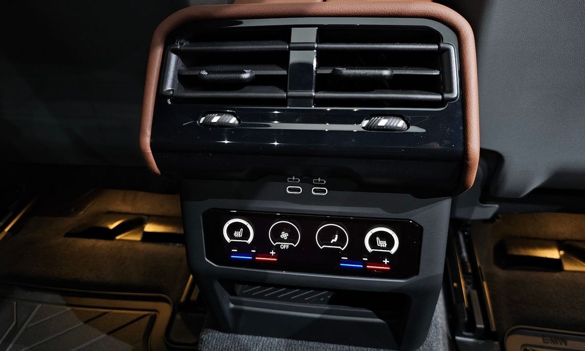 BMW 5-Series 2025
