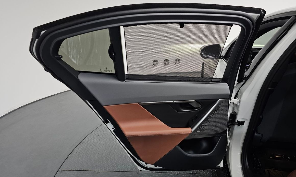 BMW 5-Series 2025