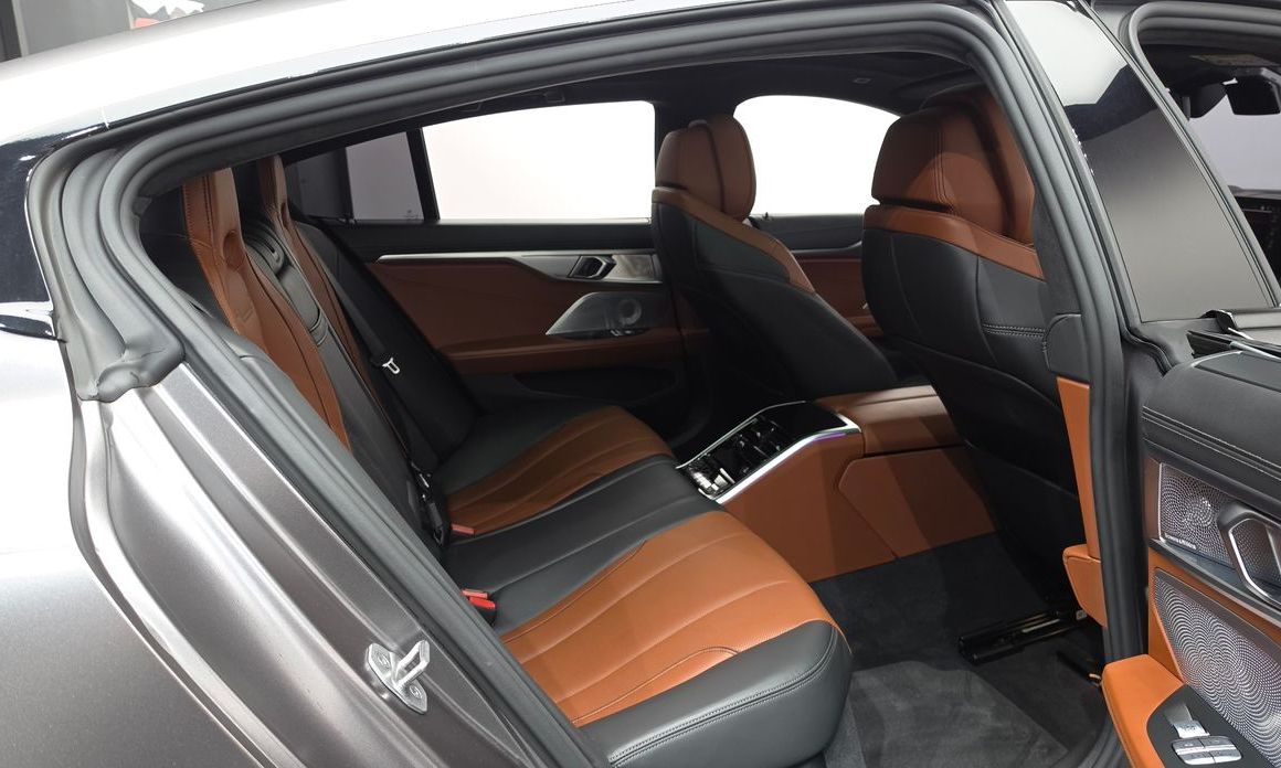 BMW 8-Series 2023
