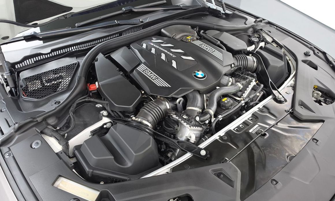 BMW 8-Series 2023