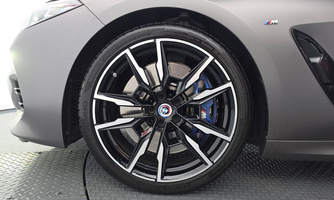 BMW 8-Series 2023