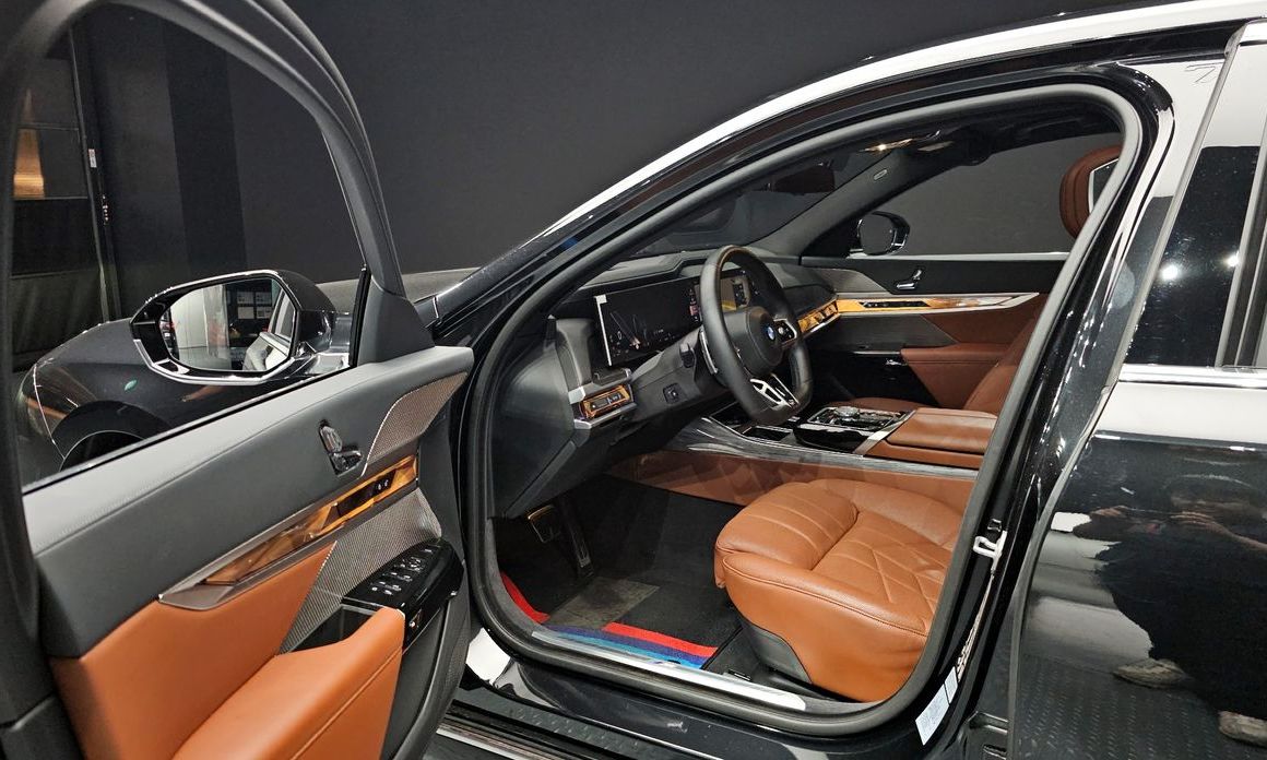 BMW 7-Series 2024