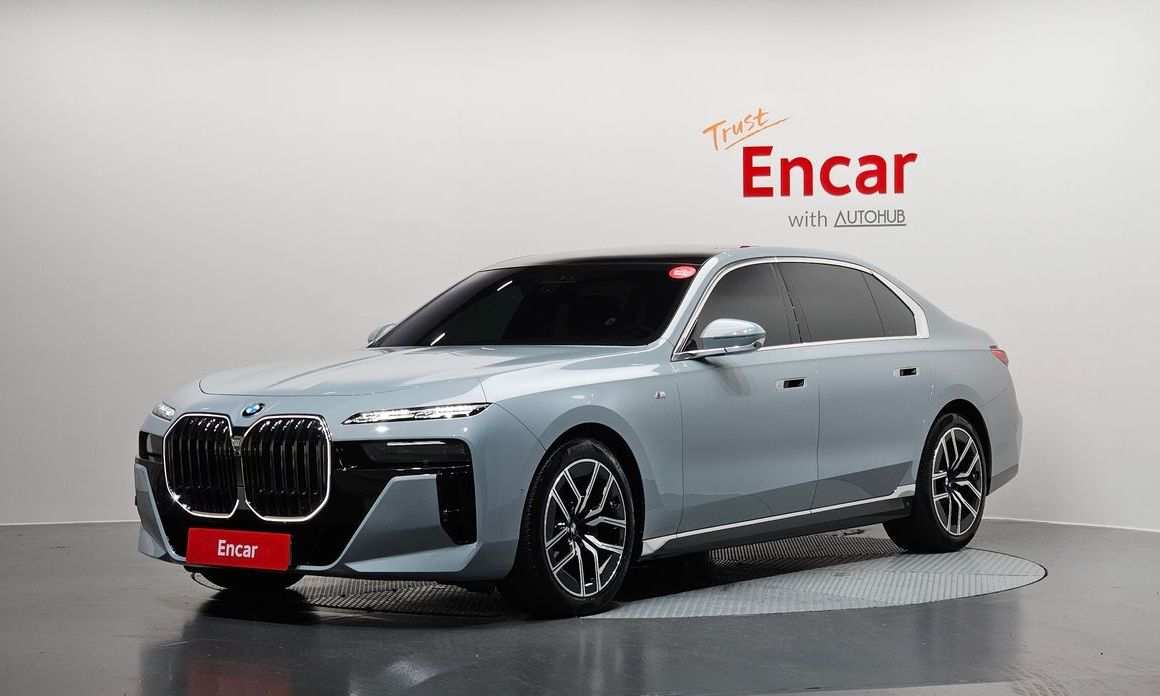BMW 7-Series 2024