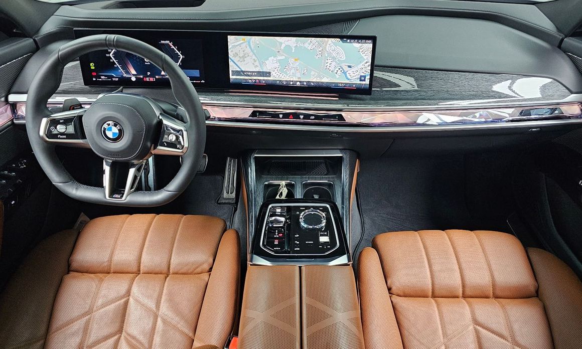 BMW 7-Series 2024