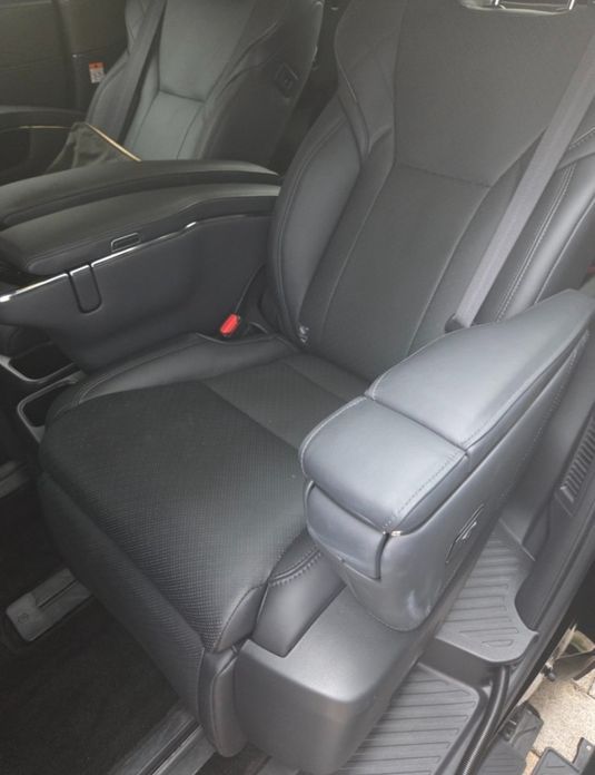 Toyota Alphard 2025