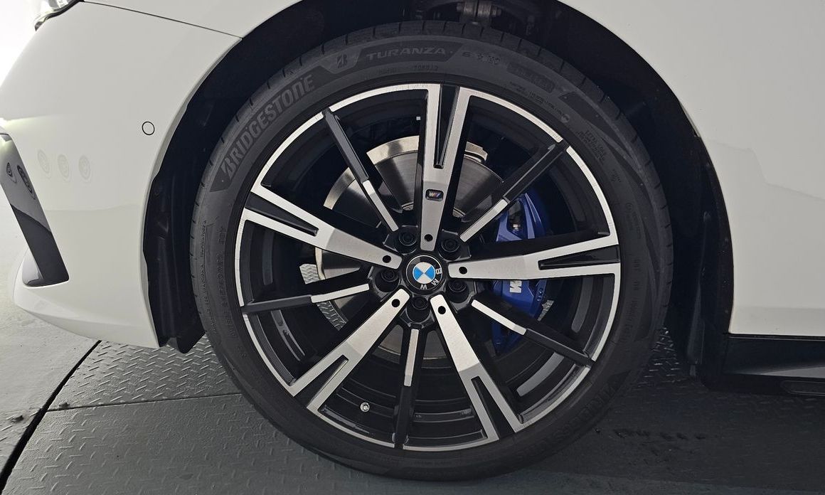 BMW 5-Series 2025