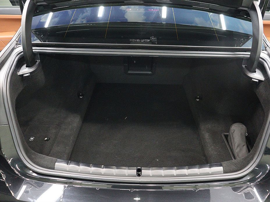 BMW 7-Series 2024