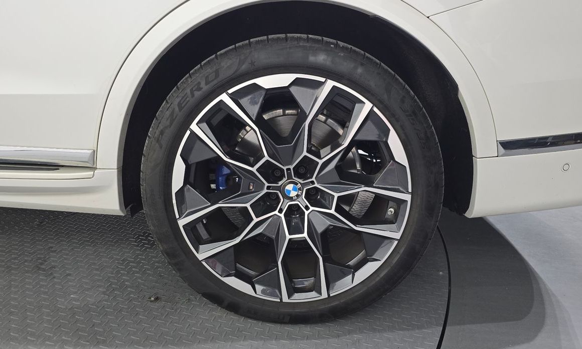 BMW X7 2024