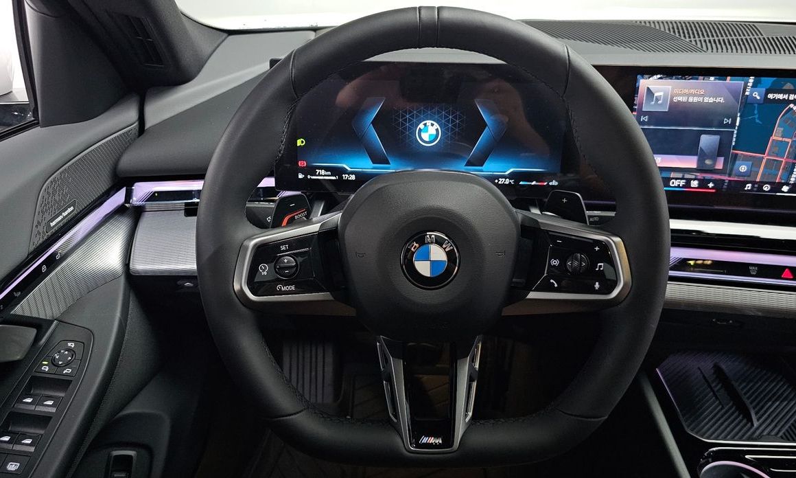 BMW 5-Series 2025