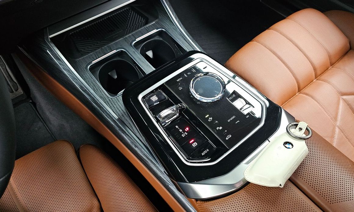 BMW 7-Series 2024